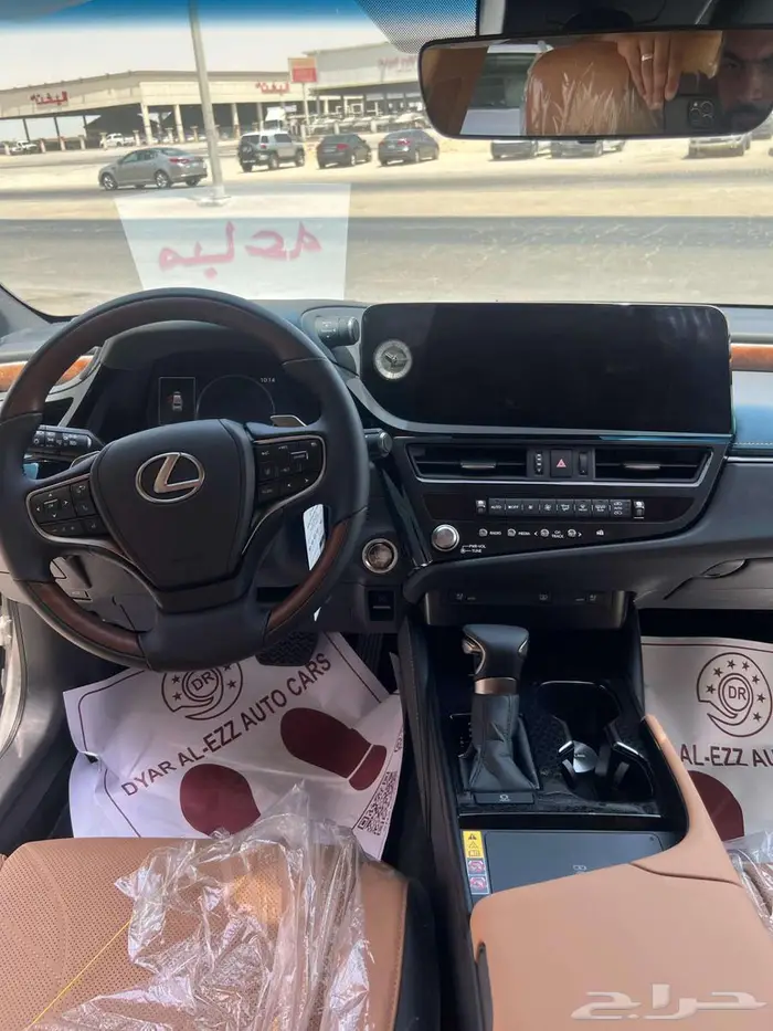 لكزس ES 350 DD بحريني 2025 رمادي وتيتانيوم 26