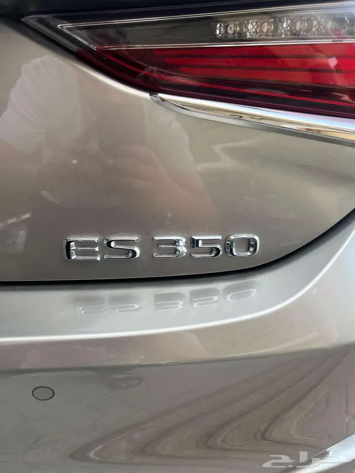 لكزس ES 350 DD بحريني 2025 رمادي وتيتانيوم 21