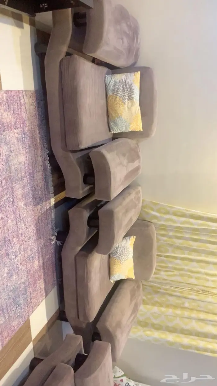 كنب نظيف للبيع اربع قطع 600 0