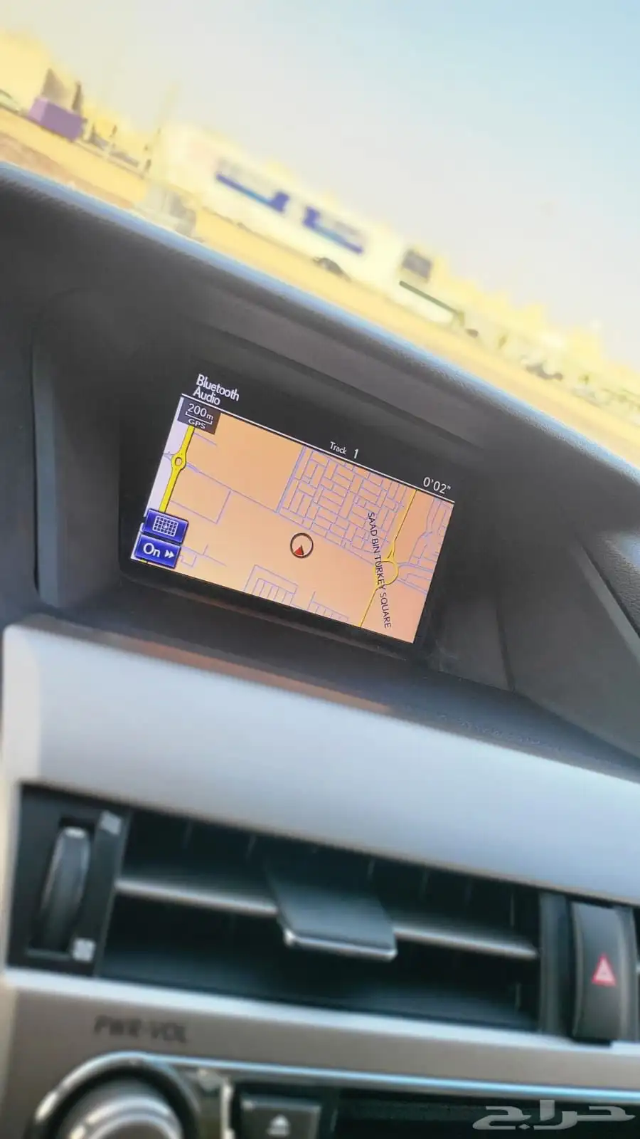 2015RX 450 H مخزن 20