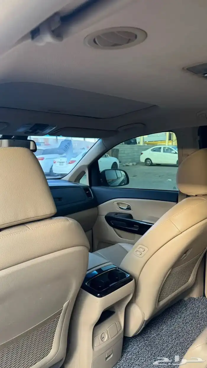 كيا كرنفال 2020 بطاقة جمركية ديزل 7 راكب فتحتين سقف VIP 7