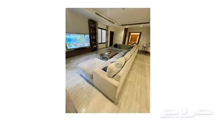 للإيجار   فيلا مودرن بتصميم فاخر وموقع مميز 32