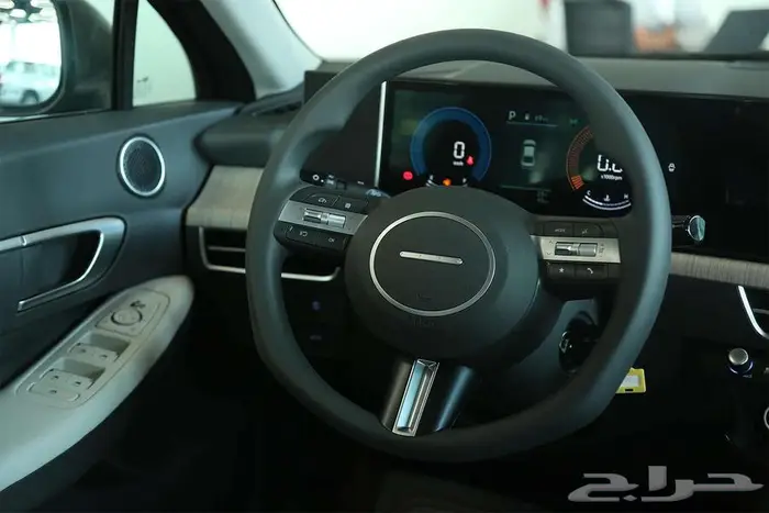 هيونداي سوناتا فليت 2025 قيادة تجمع بين القوة والفخامة 16