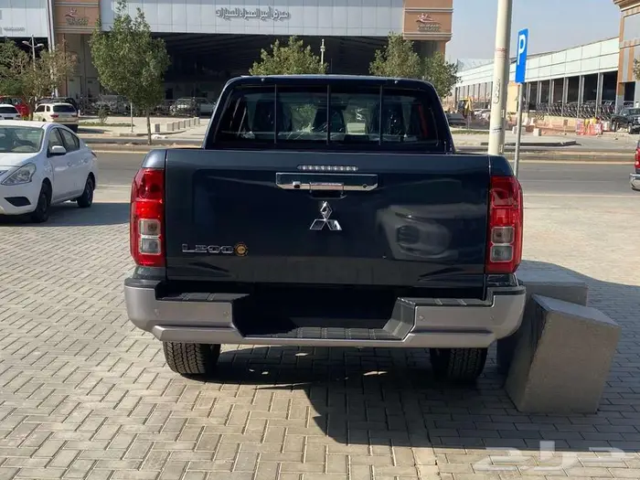 ميتسوبيشي L200 غمارتين دبل نص فل اوتوماتيك 2024 نقد وتقسيط 9