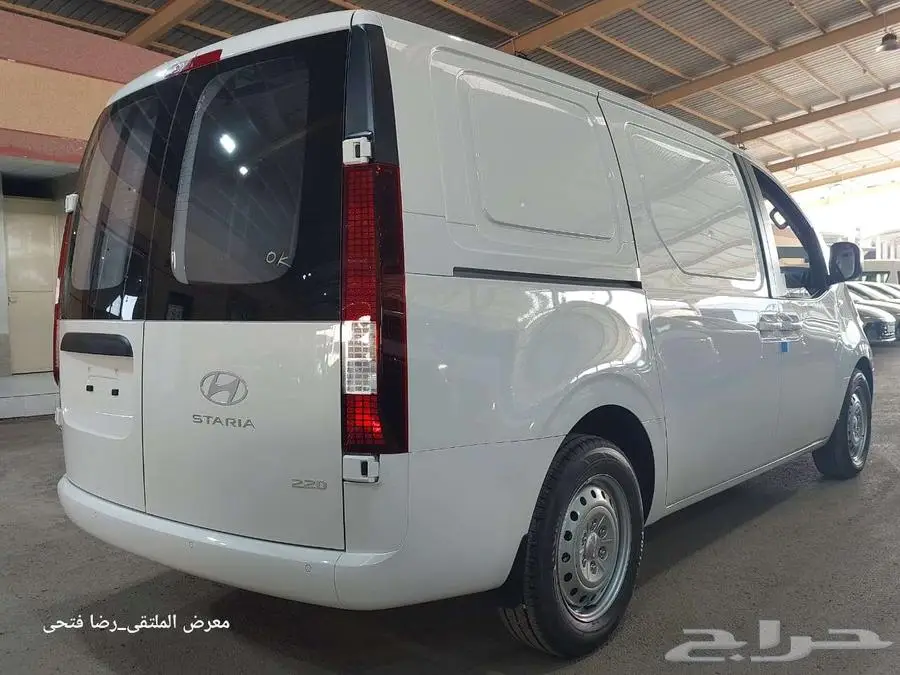 هيونداي ستاريا _2025 _2026 ( ركاب _بضاعة ) ديزل - بنزين 4