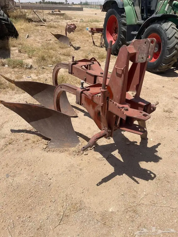 حراثه فنت 308 أربعة سلندر نظيف مع محاريثها 6