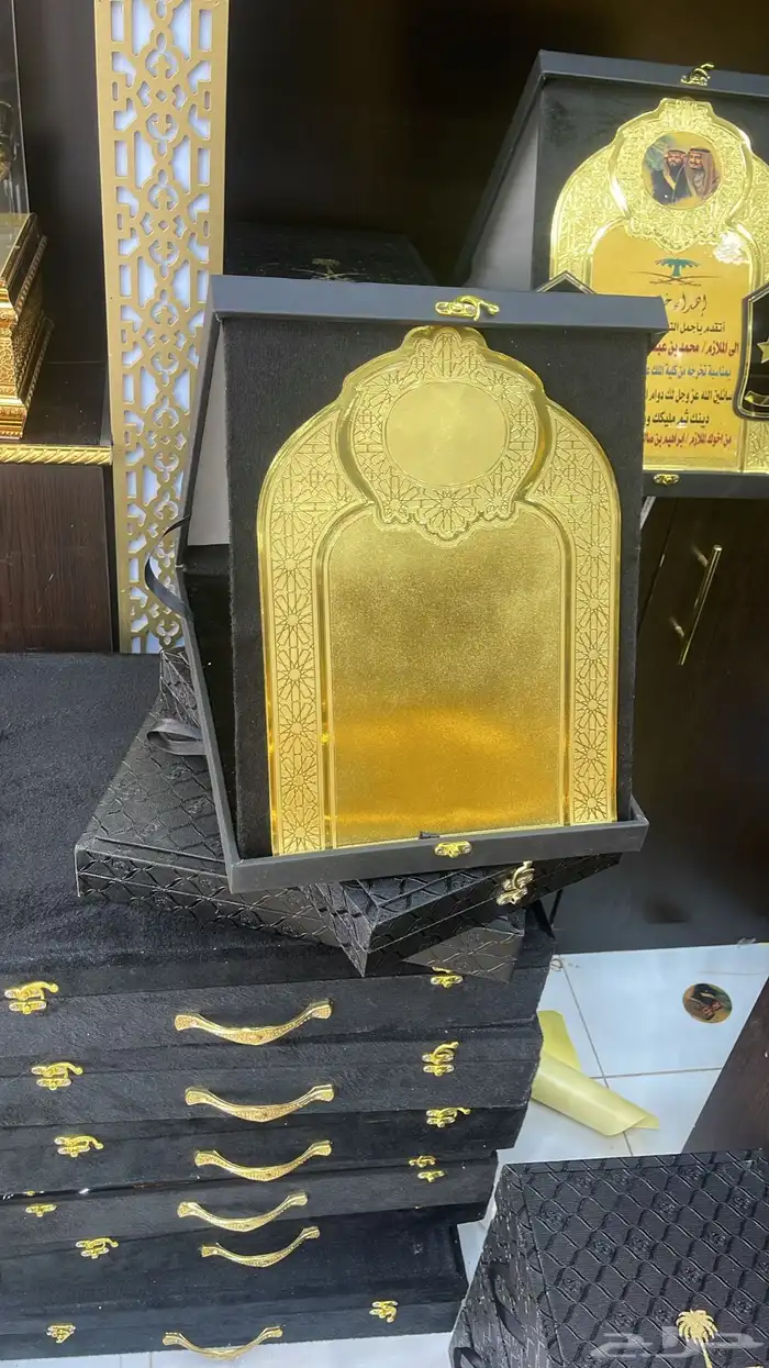 هدايا زواج تخرج ترقية تقاعد منزل جديد بشت عريس 12