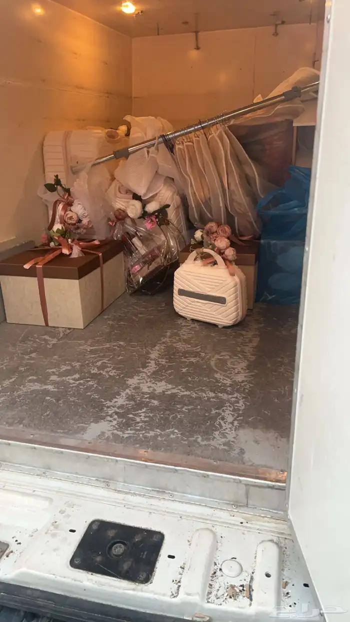 نقل بضاعه او مواد غذائيه او عفش صغير 1