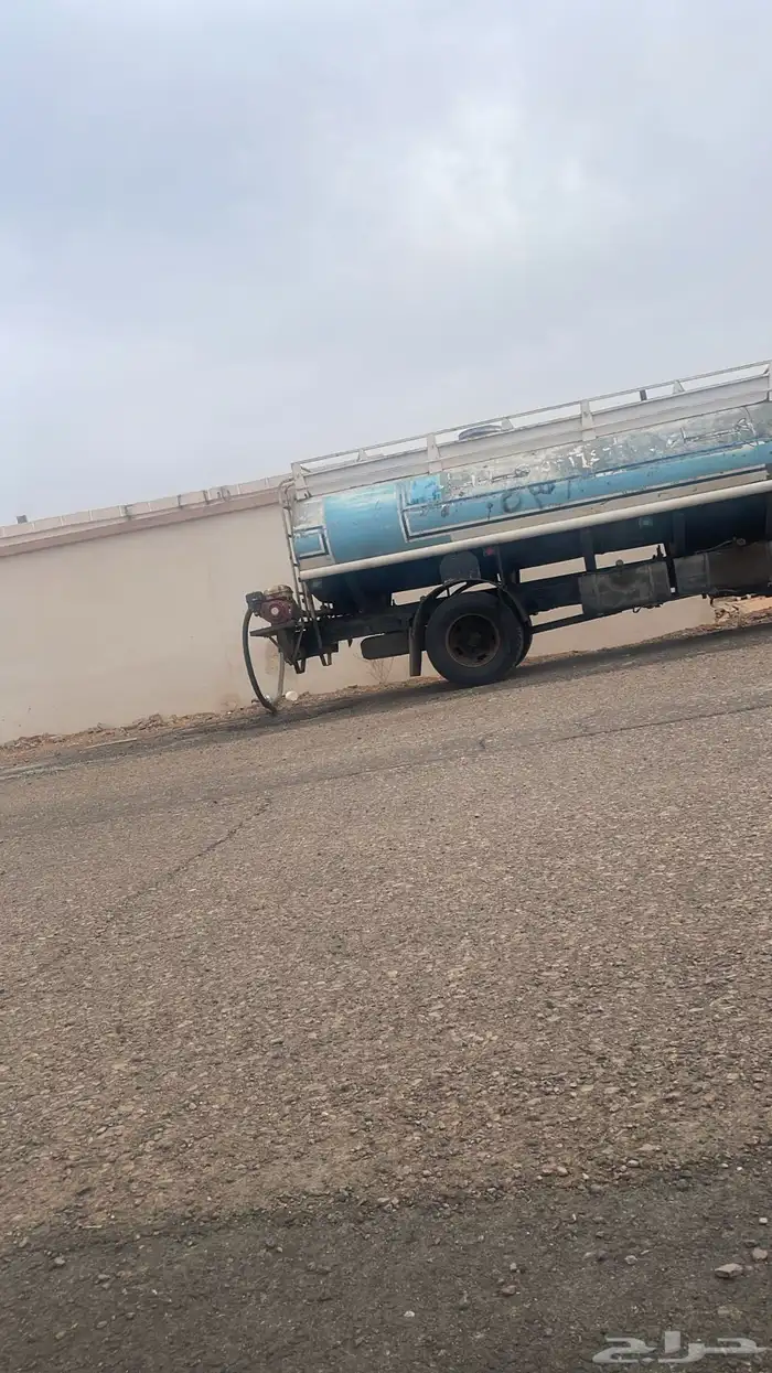 وايت 7طن لتوصيل الماء داخل خيبر الشماليه 1