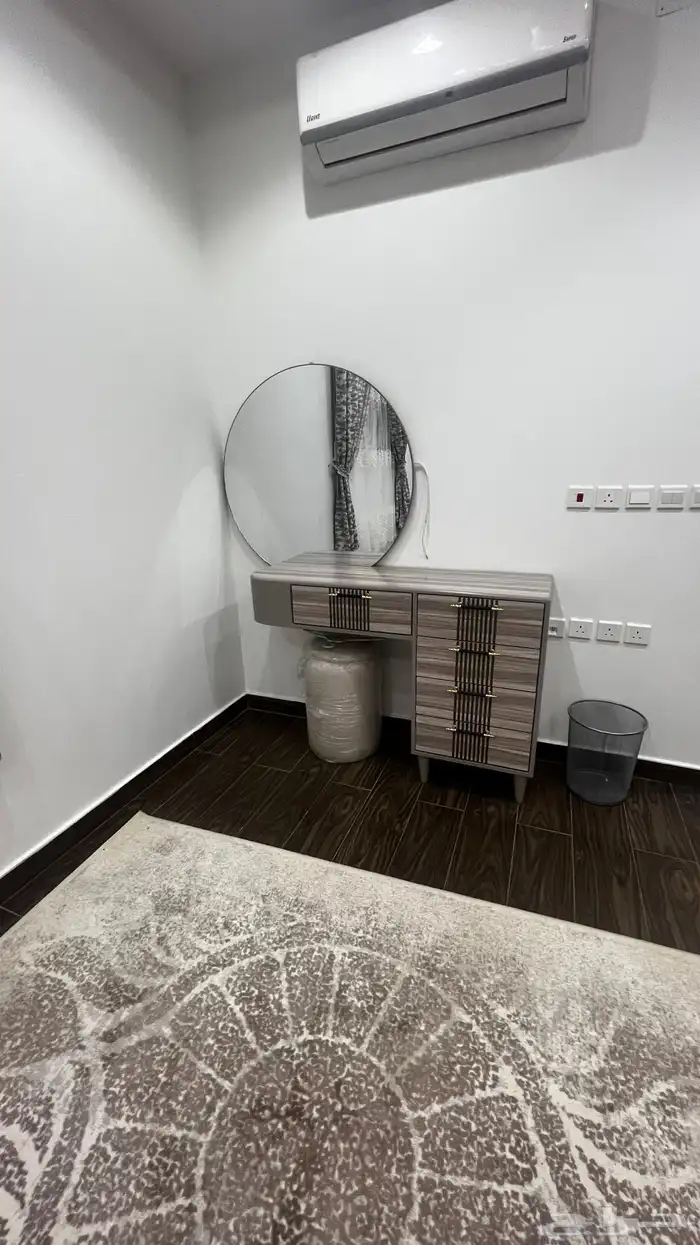 للبيع غرفه نوم جديده مع مرتبه جديده 3