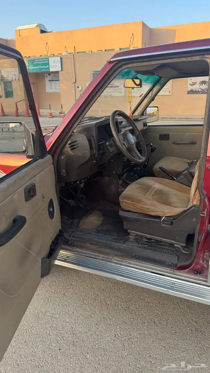 للبيع نيسان باترول موديل 1990 7