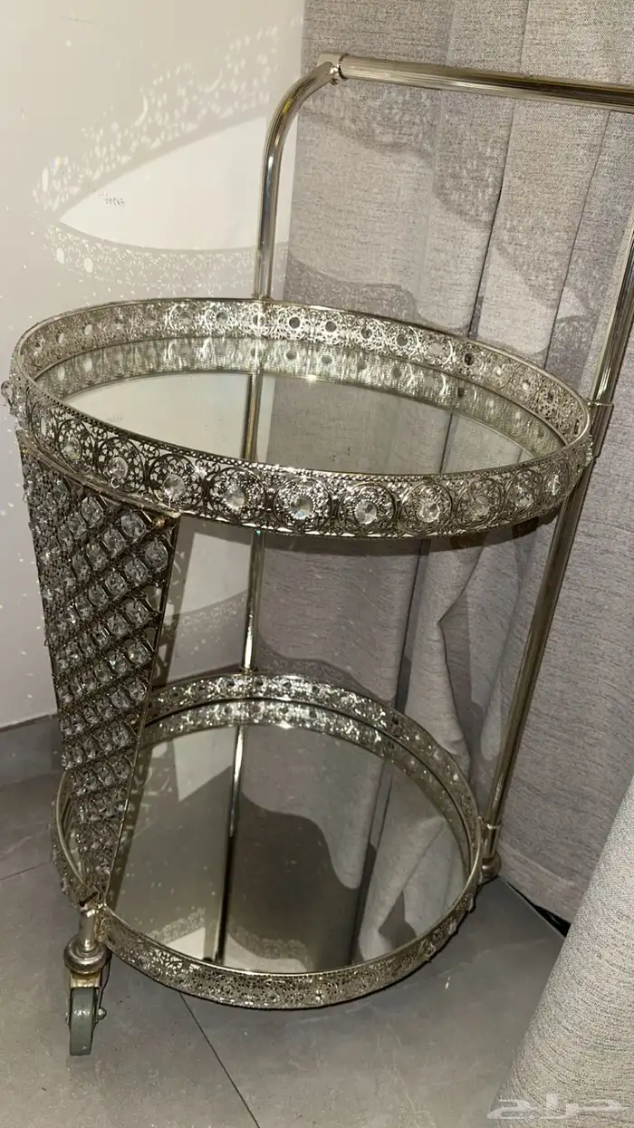 عربية ملكة 2