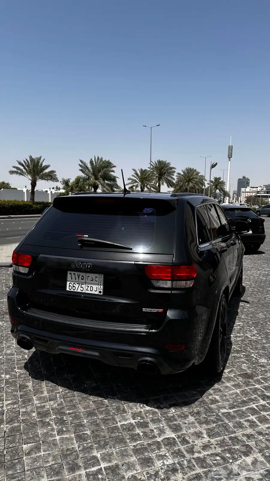 jeep grand cherokee srt 10