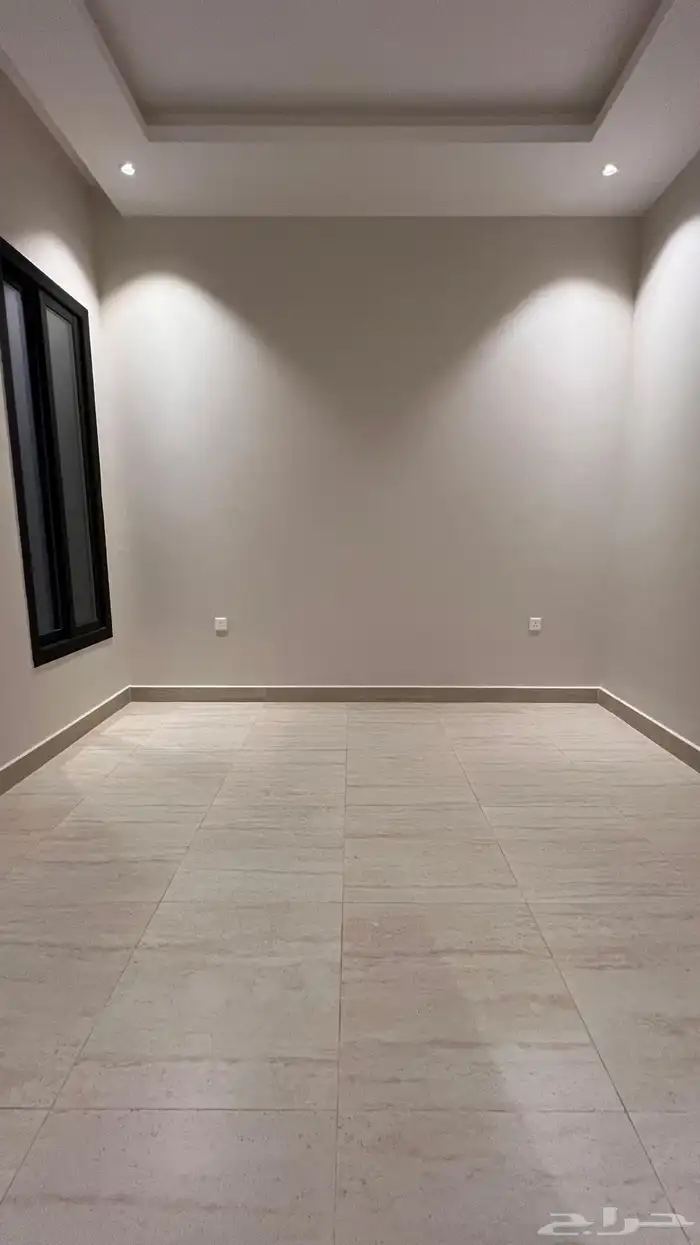 دور ونصف للايجار في حي العارض 12