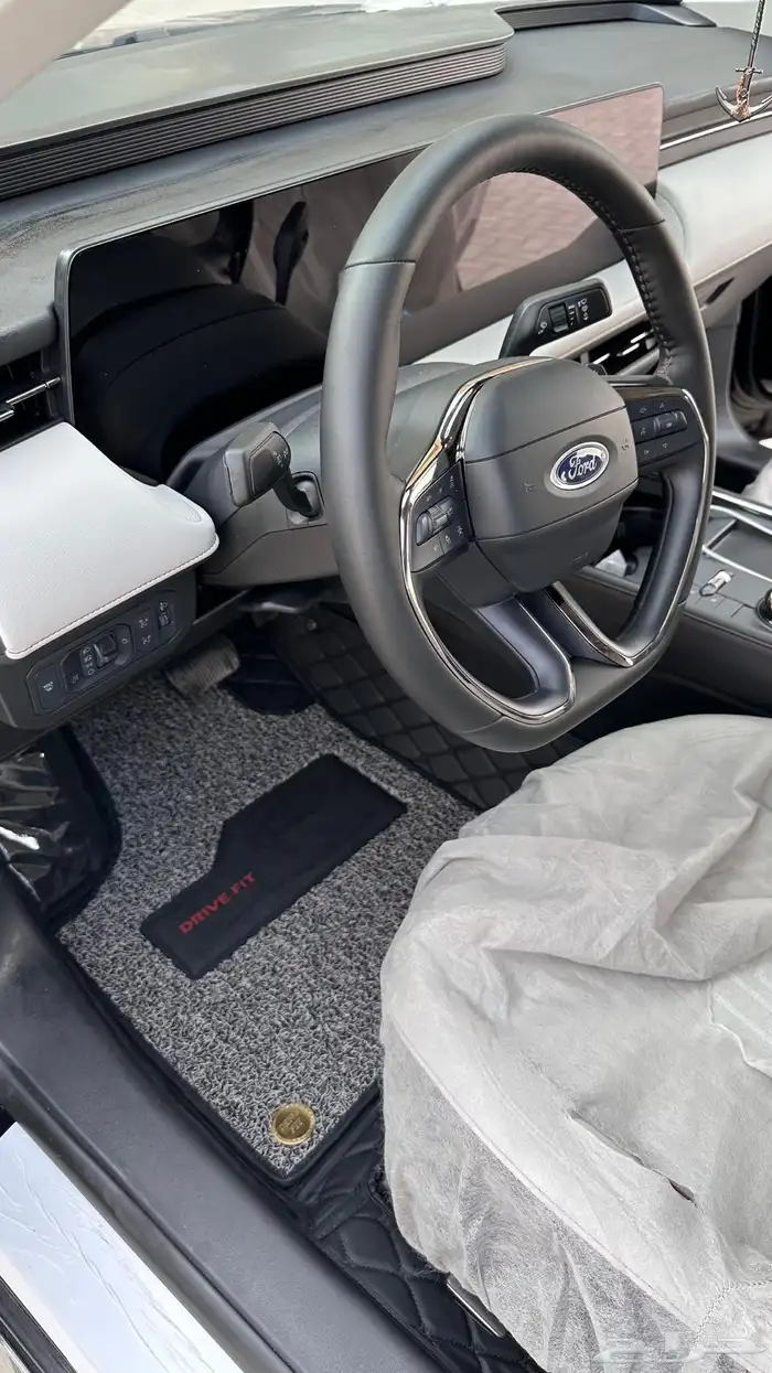 ارضيات جلد سماكة 12 لجميع السيارات ضمان سنتين 0