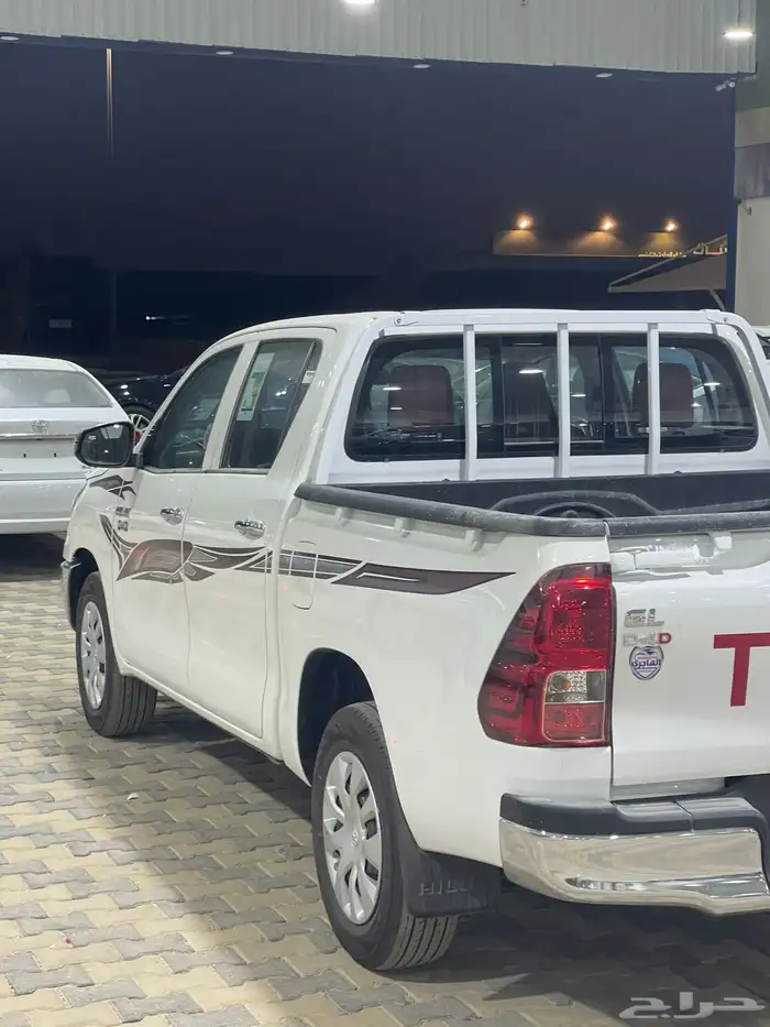 تويوتا هايلوكس غمارتين GL ديزل سعودي 2025 4