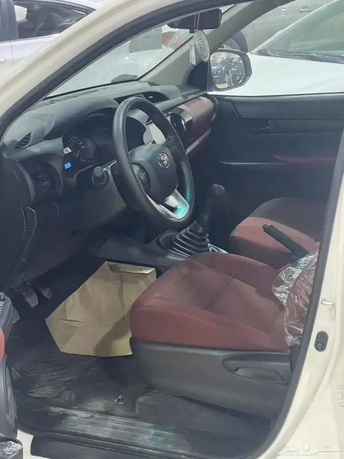 تويوتا هايلوكس غمارتين GL ديزل سعودي 2025 6