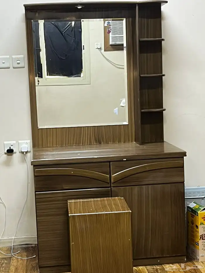 غرفة نوم سريرين علوية وملحقاتها 6