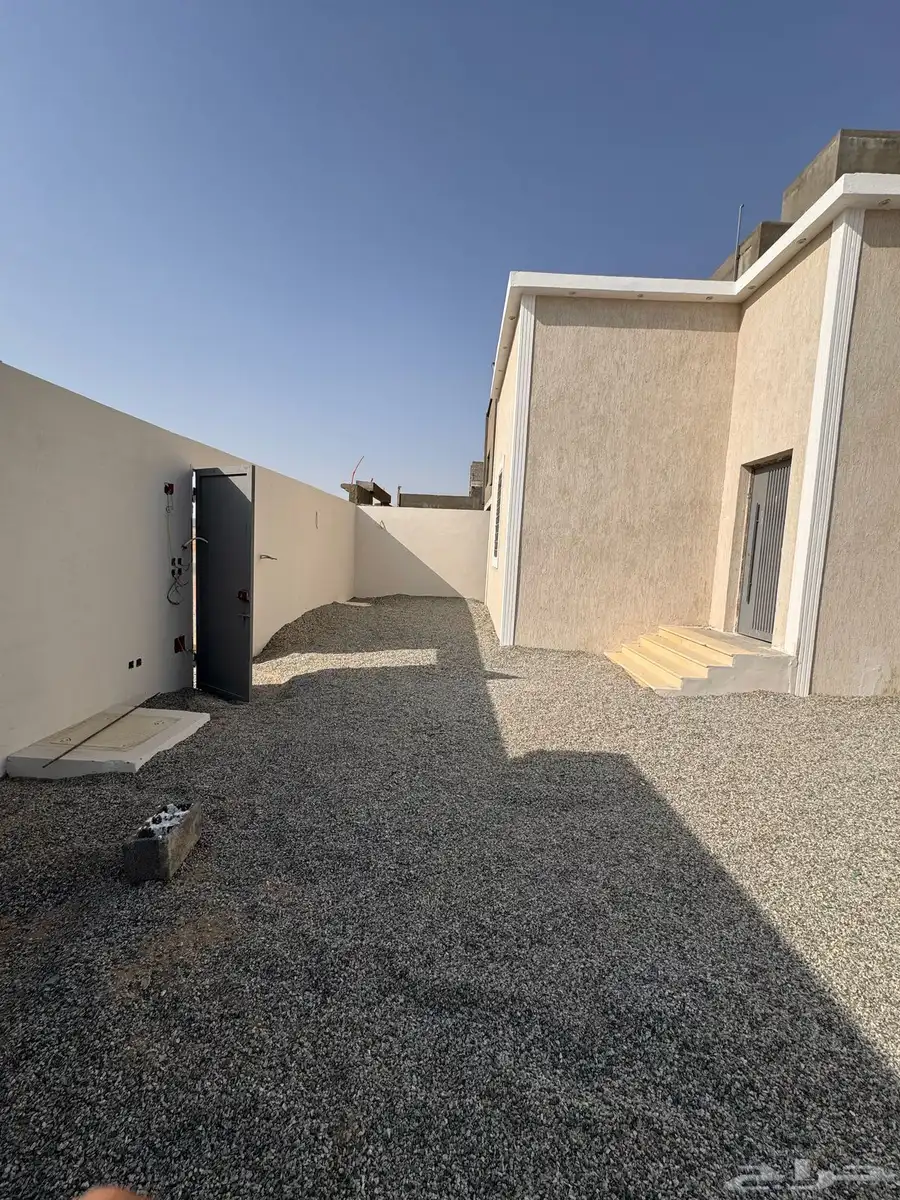للبيع دور في مخطط 9 المروج بسعر 650 الف فرصه بناء شخصي 3