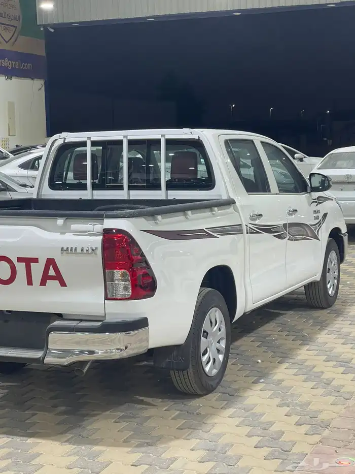 تويوتا هايلوكس غمارتين GL ديزل سعودي 2025 3