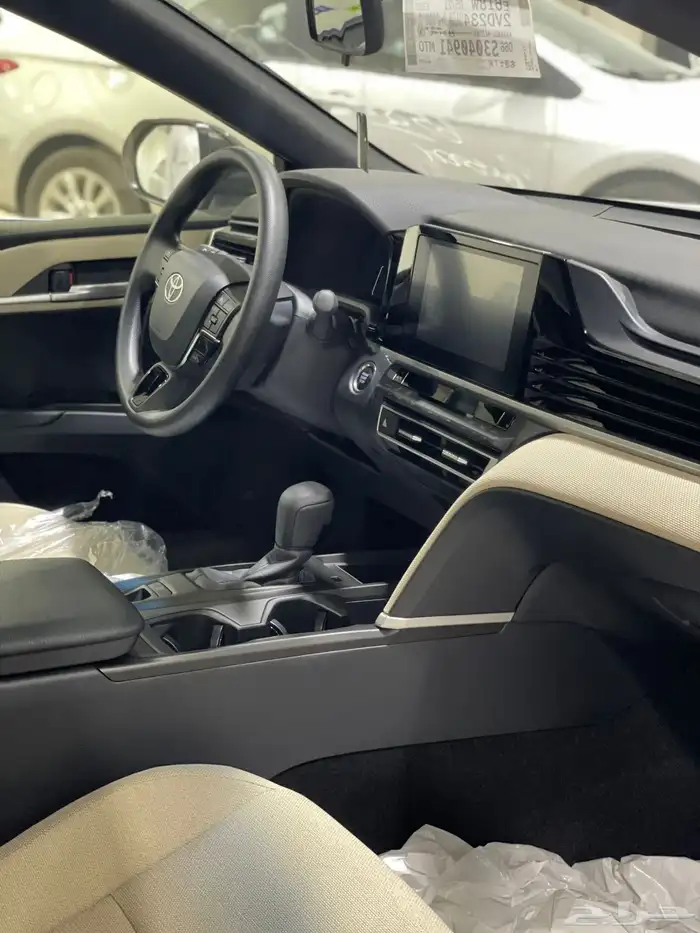 كامري E ستاندر سعودي 2025 جديد لوحات صادره اسود 8