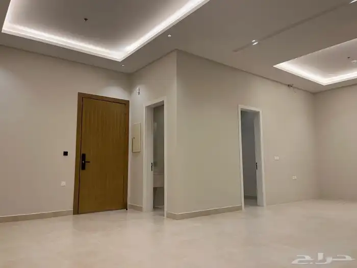 شقة للبيع في حي العارض 7