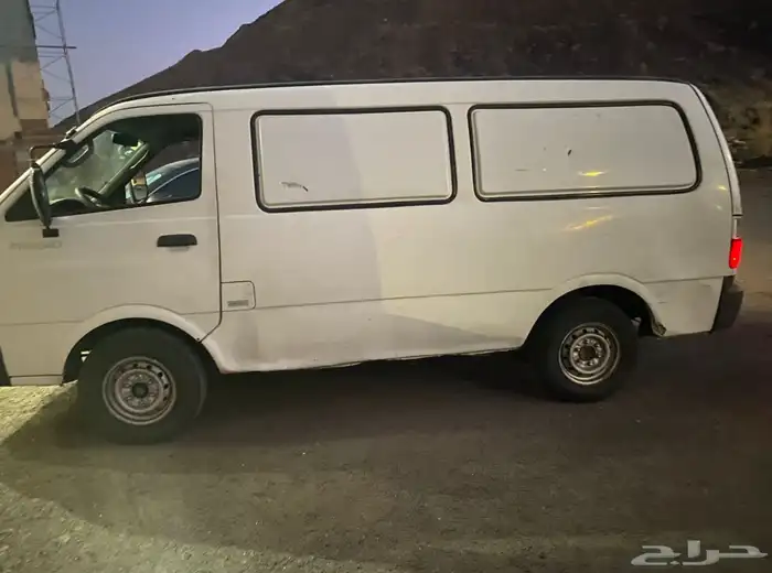 باص كيا 8