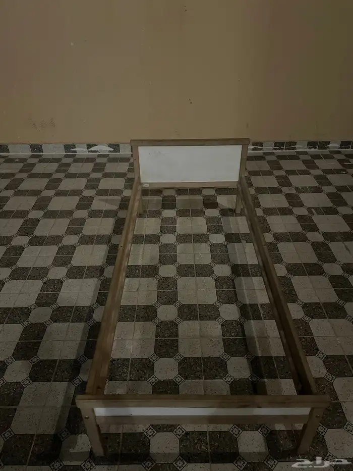 سرير اطفال من ايكيا 0