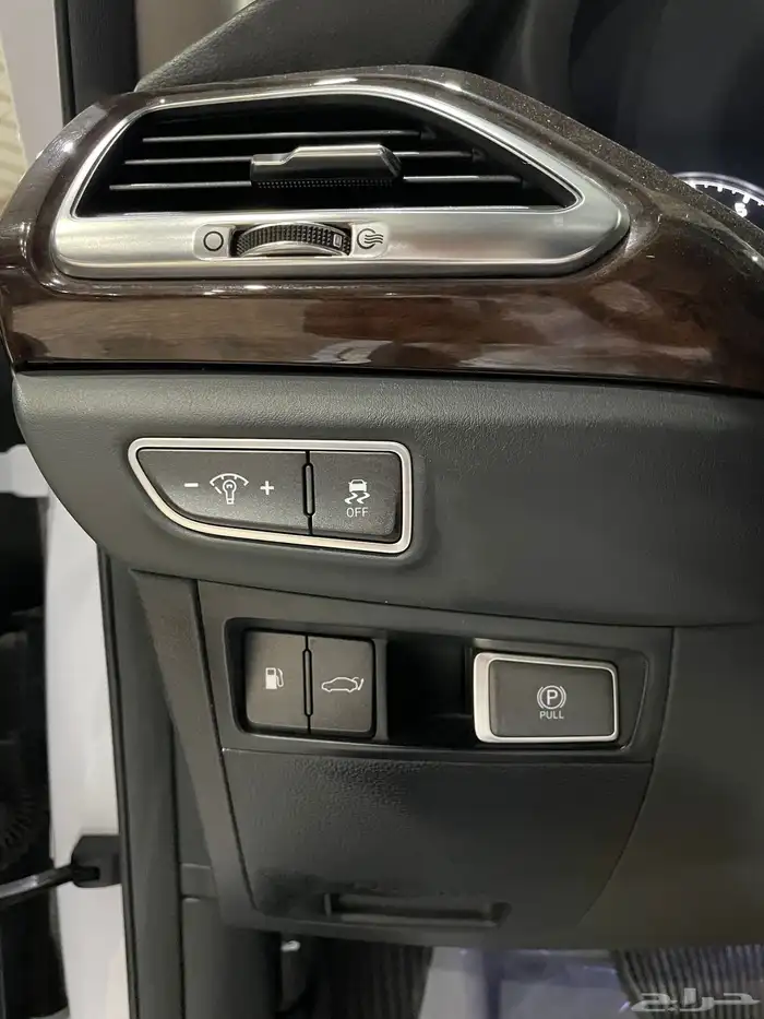 هيونداي جنسس 2018 G90 بصمه ستائر (بنزين) 6 سلندر 3.8L 22