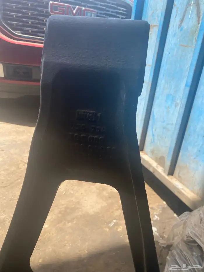 للبيع  قاعدات دفرنس (كرسي دفرنس) مرسيدس أكتروس أصلية 1