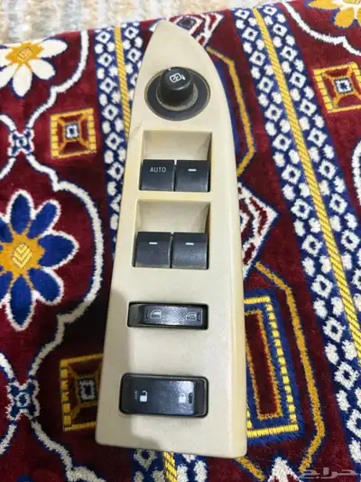 أزرار النوافذو الدبل والنور يوكن وتاهو وفورد فكتوريا 3