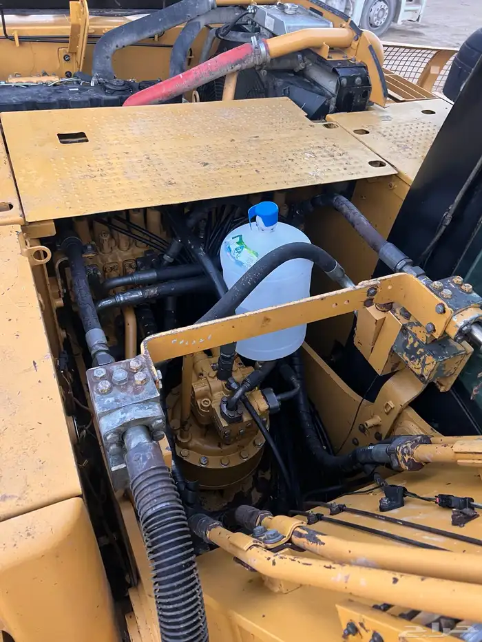 بوكلين كتربلر 2013 مقاس 320 للبيع 14