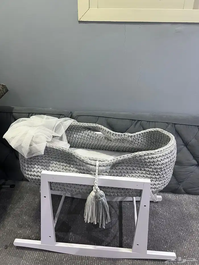 سرير مولود ونطيطه استخدام نظيف (اللبيع مستعجل) 1