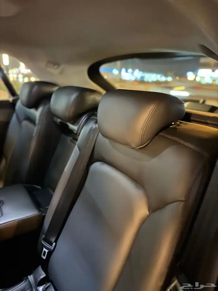 اودي Q8 2020 15