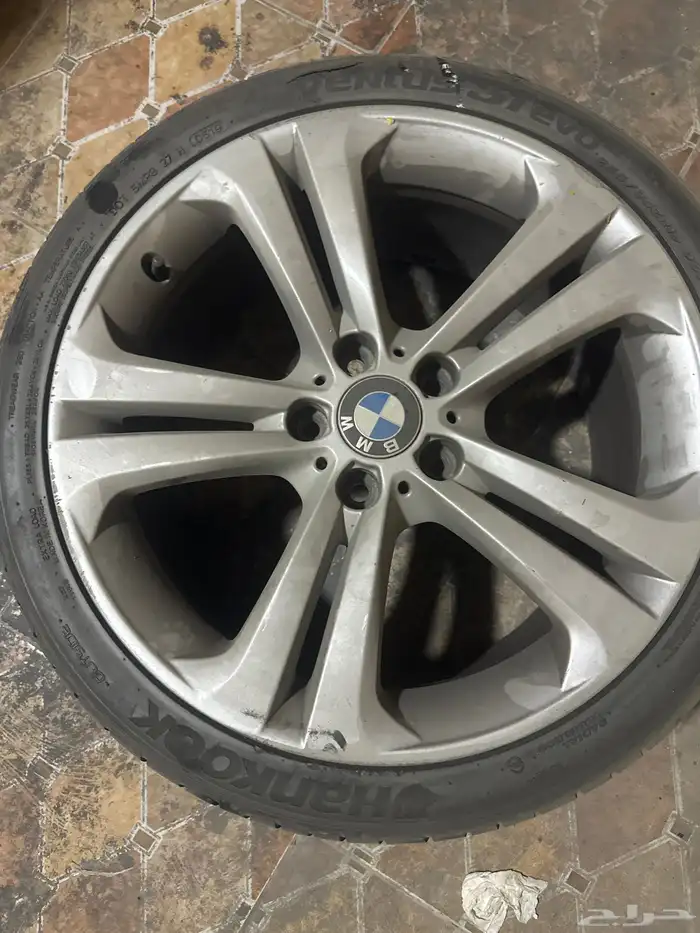 للبيع جنوط BMW 1