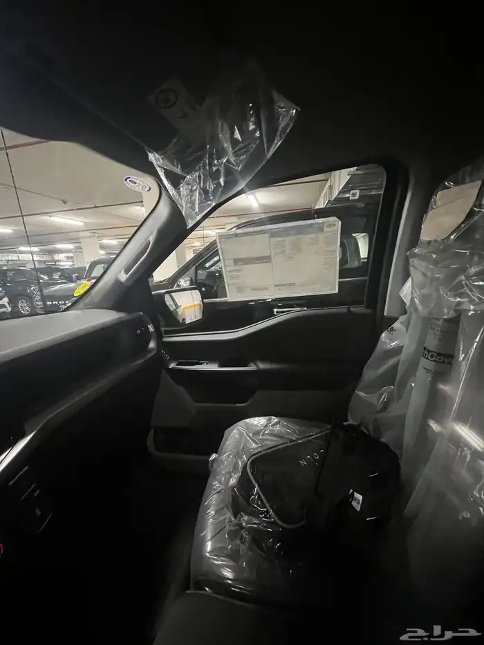 فورد F150 غمارة لون اسود 2024 اصفار 4