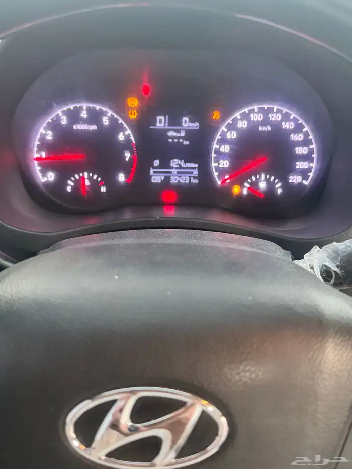 اكسنت 2019 تماتيك 8