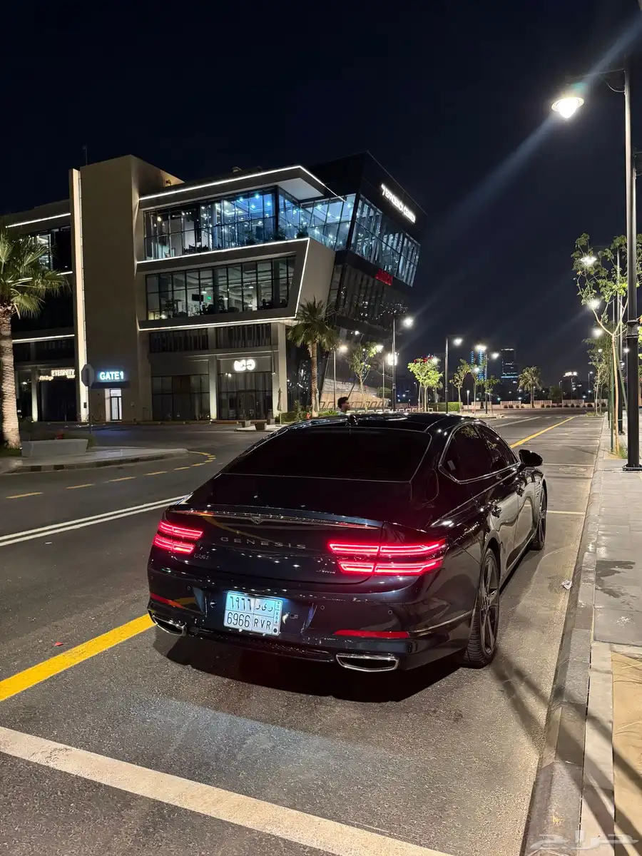 جينسس G80 رويال 2022 4