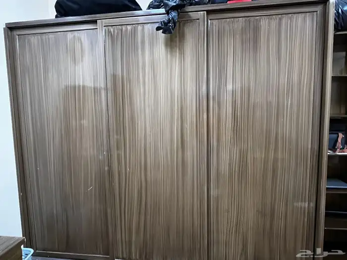 غرفة نوم سريرين علوية وملحقاتها 4