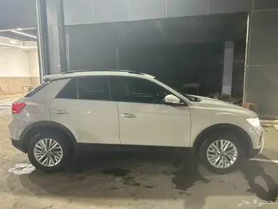 Volkswagen T-rock 2023 6
