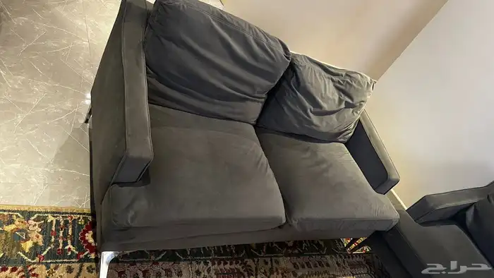 كنب وطاولة طعام 2
