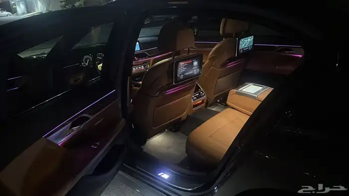 BMW الفئة السابعة M-Kit موديل 2019 - فل كامل نظيفة 0