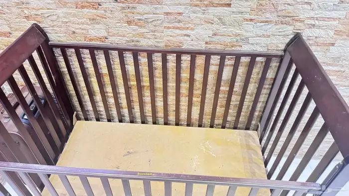سرير اطفال 1