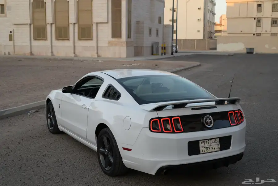 موستنج 2014 V6 10