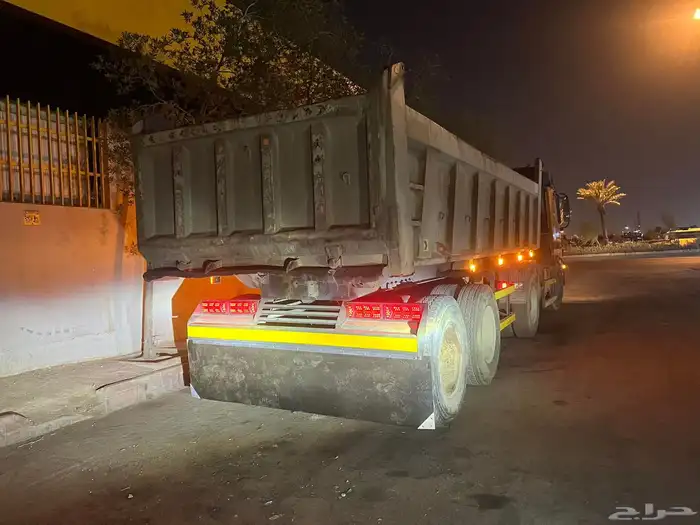 صندوق قلاب للايجار 0