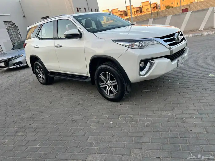للبيع تويوتا فورشينر 2019 VX 3