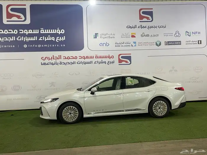 كامري LE بنزين موديل 2025 2