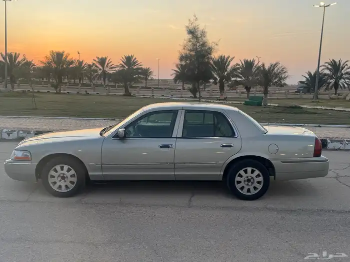 فورد جراند ماركيز 2005 2
