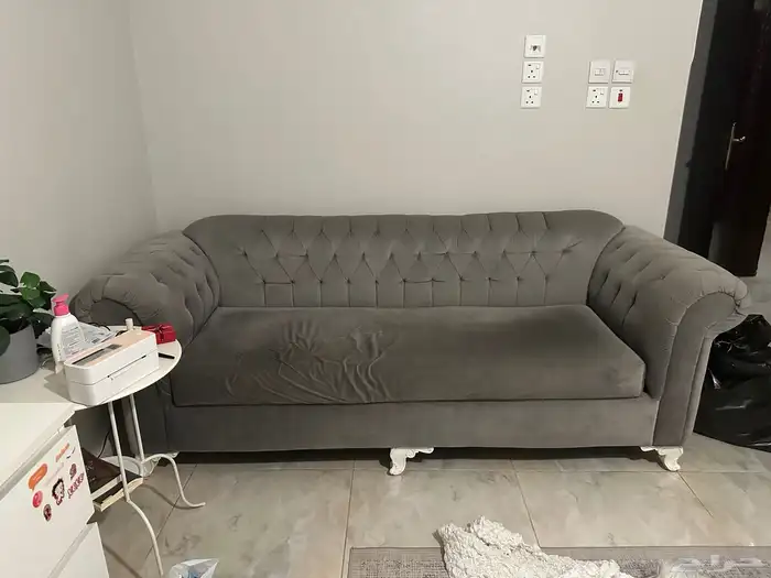 كنبه 3 اشخاص رمادية نظيفه 0