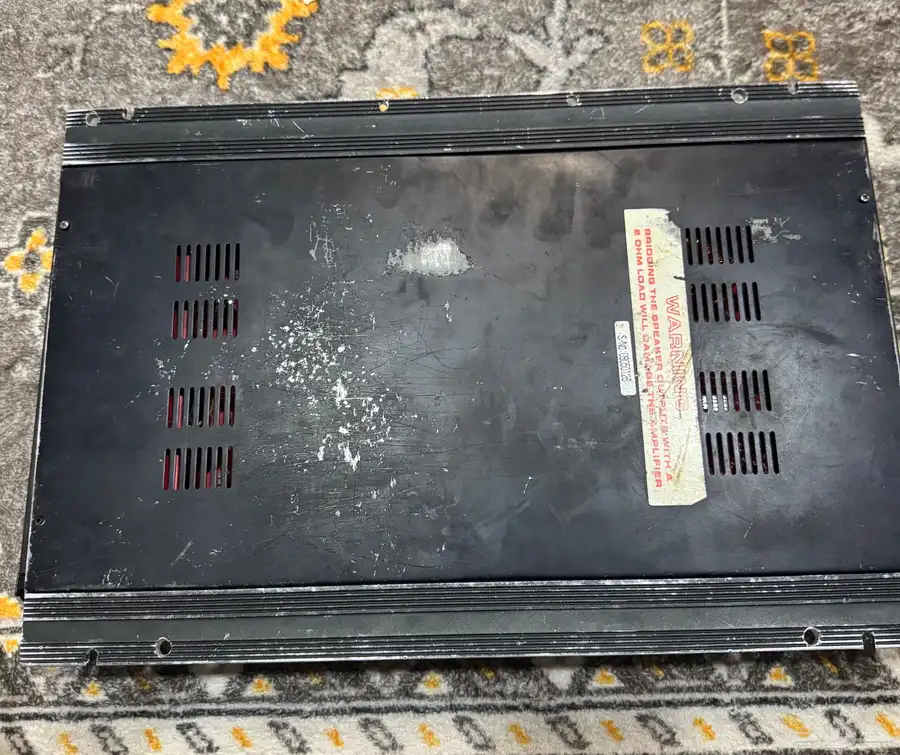 للبيع مضخم AKAI 2